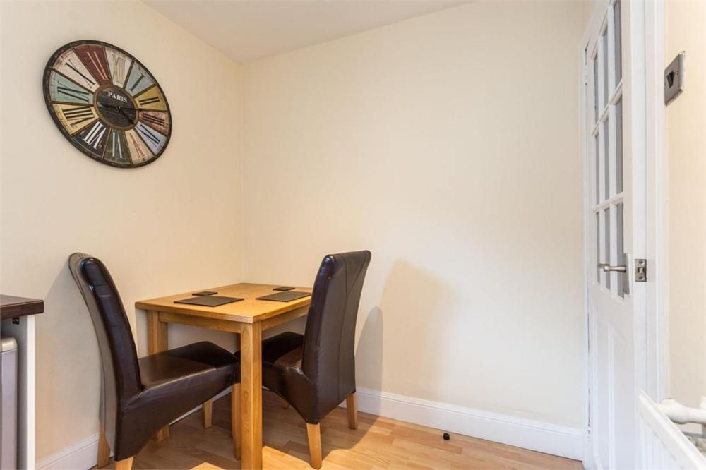Chapel Street 42B First Floor 1-Bedroom Apartment, Aberdeen City Center Exterior foto